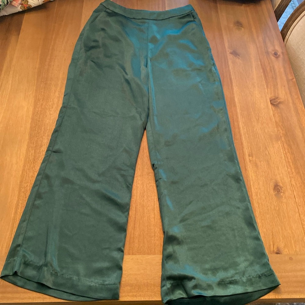 Green satin-like pants from Lush Boutique - Women’s S